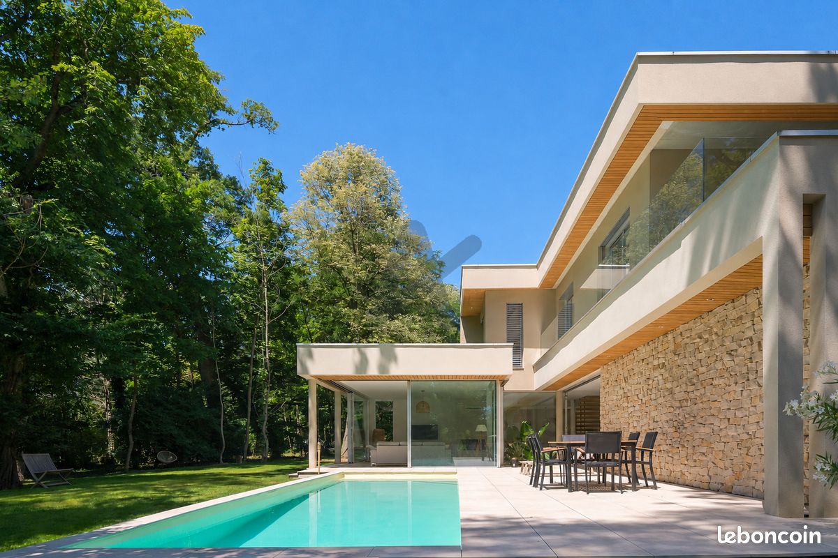 Maison 7 pièces 270 m² · à Écully · 270 m² · 2 130 000 €