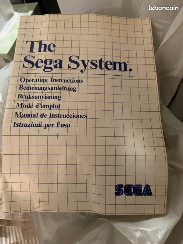 Console sega + 2 manettes (image 2)