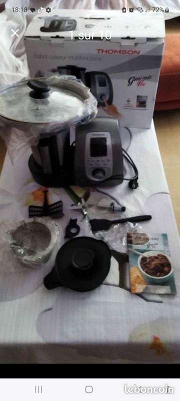 Robot cuiseur multifonction Thomson avec ses accessoires (image 2)