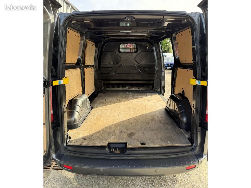 FORD TRANSIT CUSTOM 2.0 TDCi 130 cv Fourgon 310 L1H1 Trend Business (image 13)