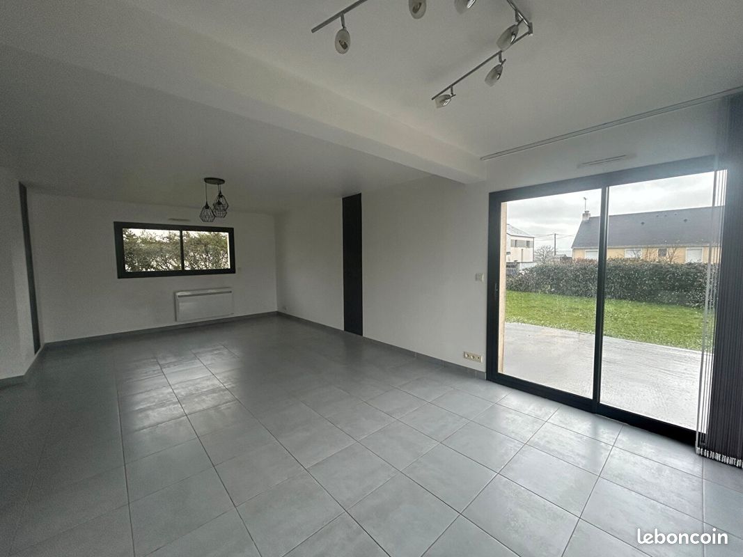 Maison 5 pièces 136 m² · à Guignen · 136 m² · 1 078 €