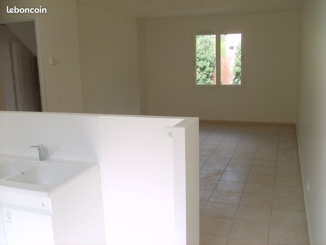 Appartement 1 pièce 30 m² · à Verneuil-sur-Seine · 30 m² · 650 €/mois