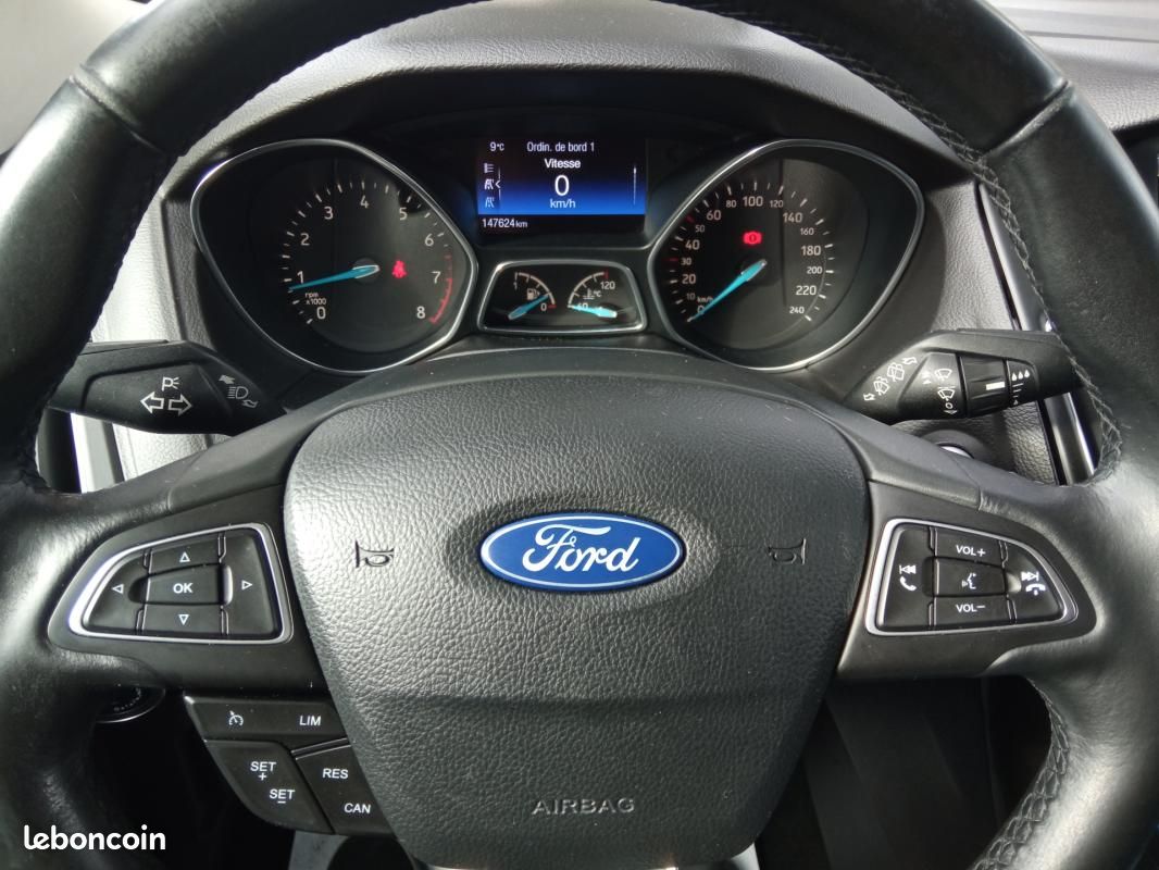 Ford Focus 1.0 EcoBoost 125 S&S Titanium (image 8)