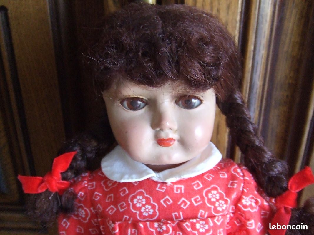 PAR AMOUR DES POUPEES : Poupée Bella 33 cm non identifiée