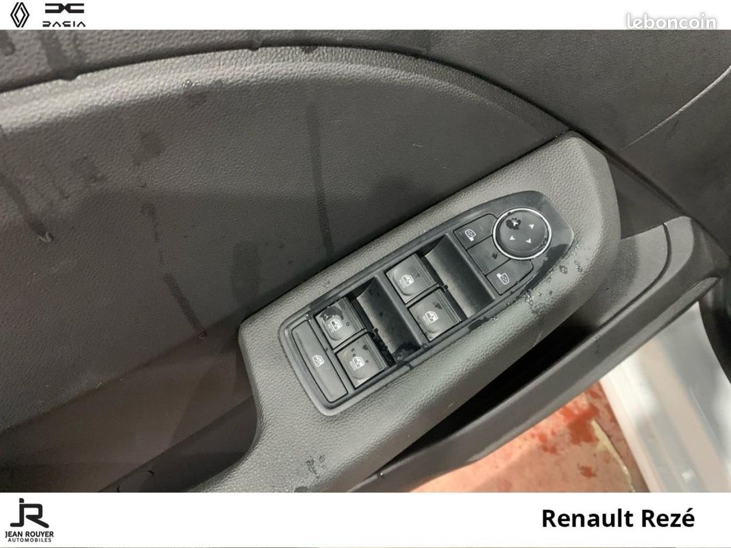 Renault Clio 1.0 TCe 90ch Evolution - 25 (image 16)