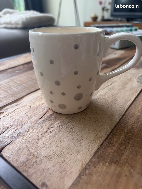 Tasse à pois, tasse blanche, mug blanc, mug à pois (image 2)