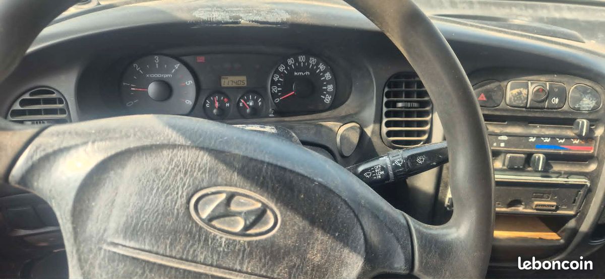 HYUNDAI H1 Van TD 100ch (image 2)