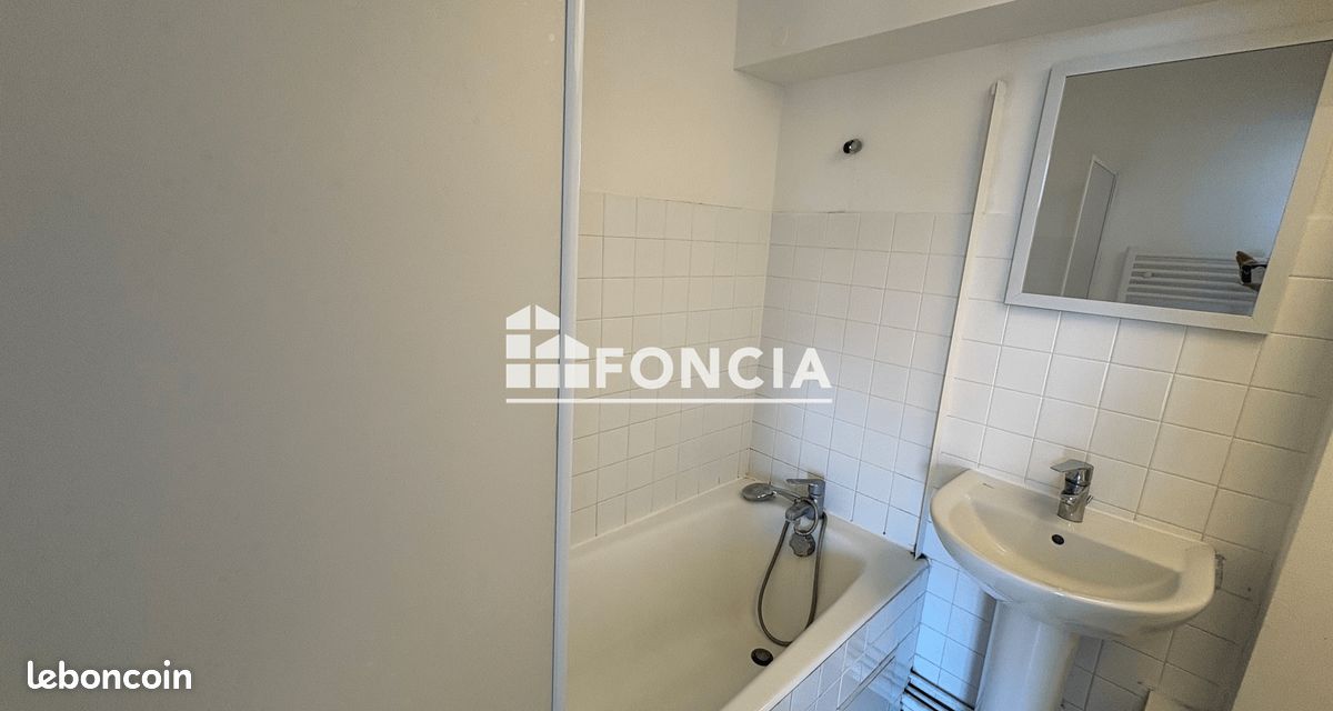 Apartment (image 7)