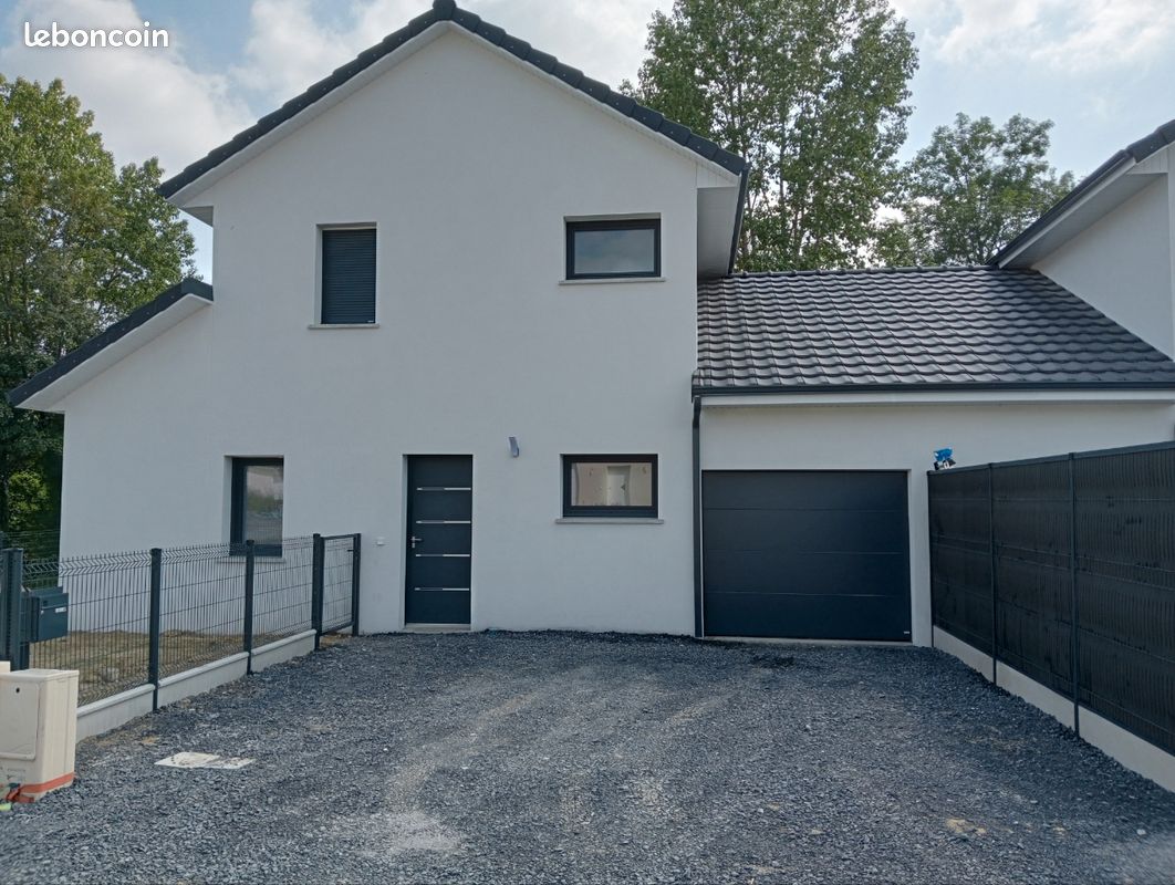 Maison 5 pièces 110 m² · à Pau · 110 m² · 1 400 €