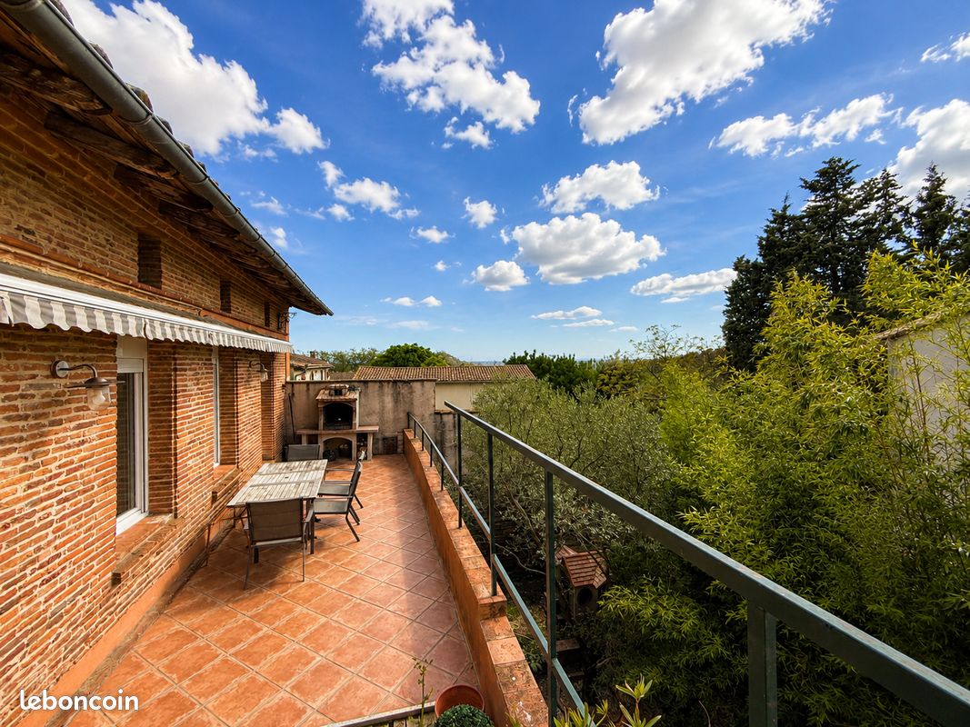 Maison 7 pièces 250 m² · à Lanta · 250 m² · 450 000 €