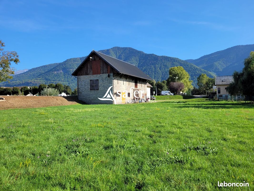 Terrain 24014 m² Bourgneuf · 235 000 €