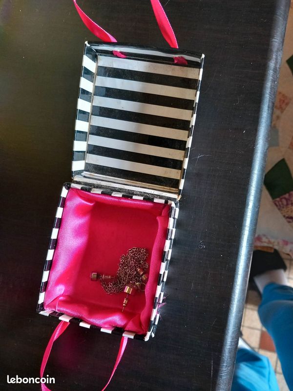 Petite boite (image 2)
