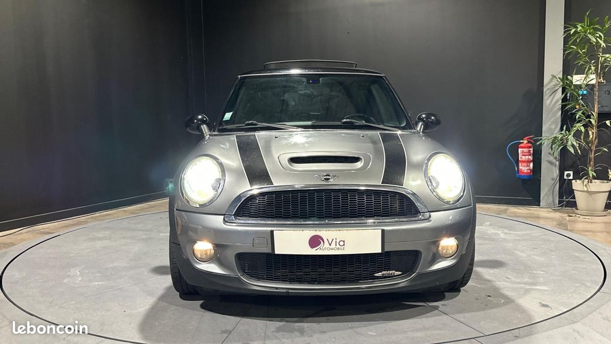 Mini Hatch R56 211 John Cooper Works (image 2)