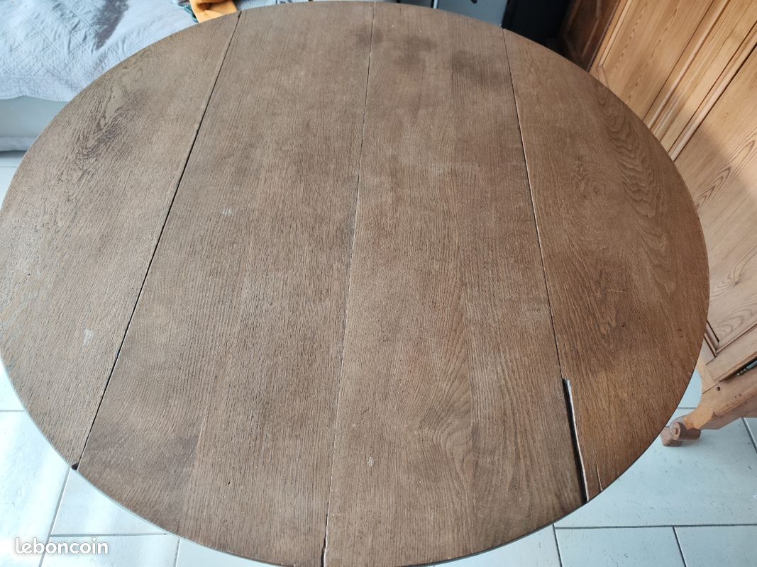 Table ronde en chêne (image 3)