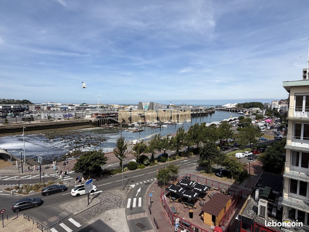 Appartement 4 pièces 144 m² · à Boulogne-sur-Mer · 144 m² · 240 000 €