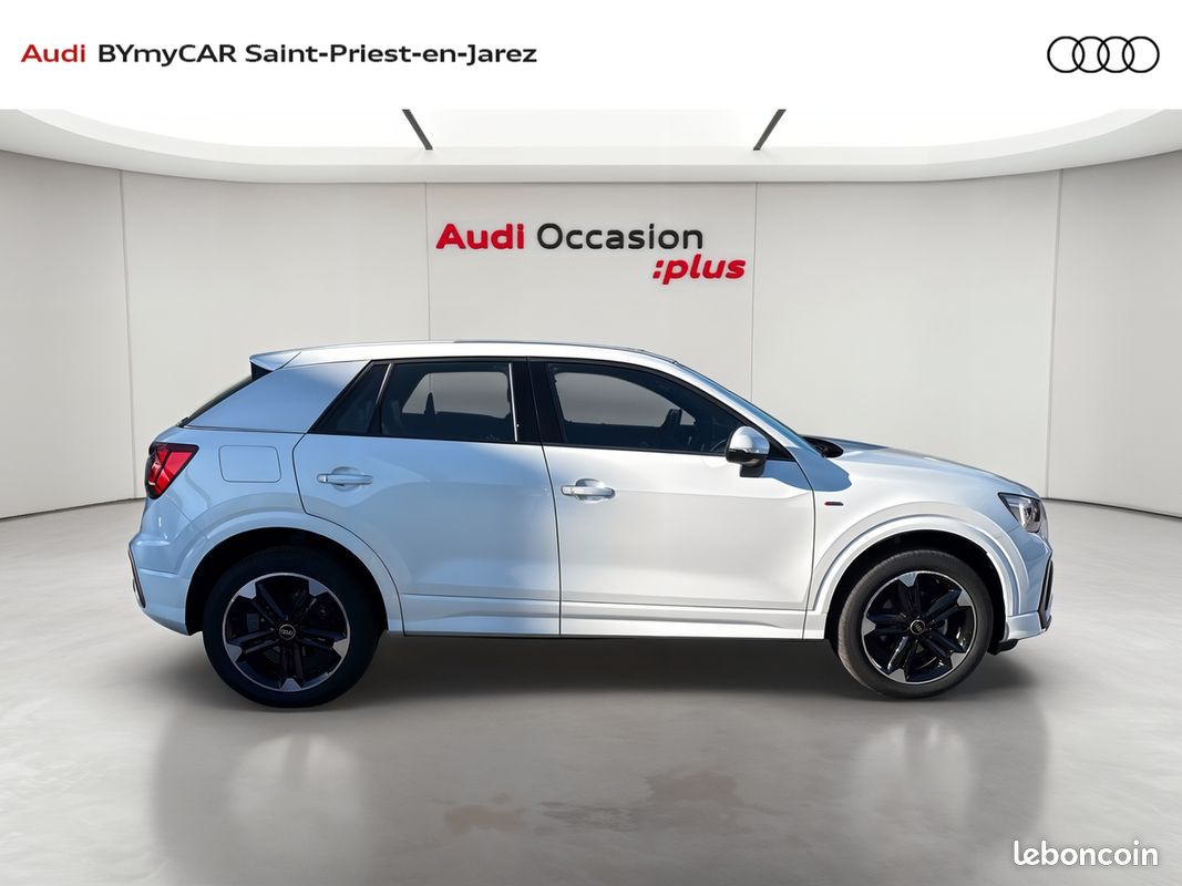 AUDI Q2 35 TFSI 150 S tronic 7 S line (image 6)