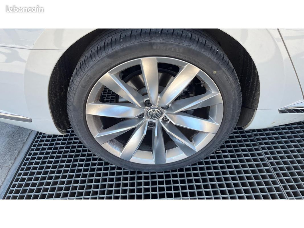 Volkswagen arteon elegance 2.0 tdi 150 bva - sieges chauffants av ar / camera 360 / regulateur adaptatif (image 39)