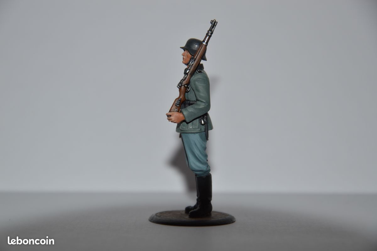 FIGURINE AITNA MODEL monté et peint no pegaso métal modeles beneito