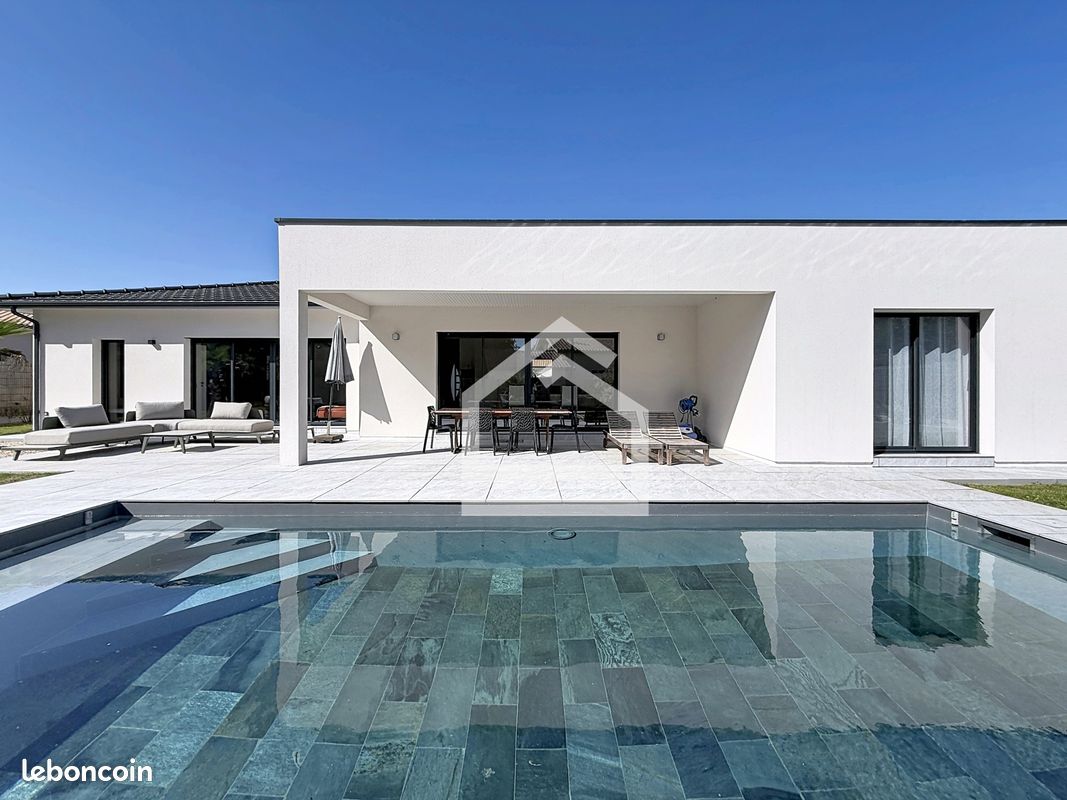 Maison 6 pièces 195 m² · à Saint-Aubin-de-Médoc · 195 m² · 899 000 €