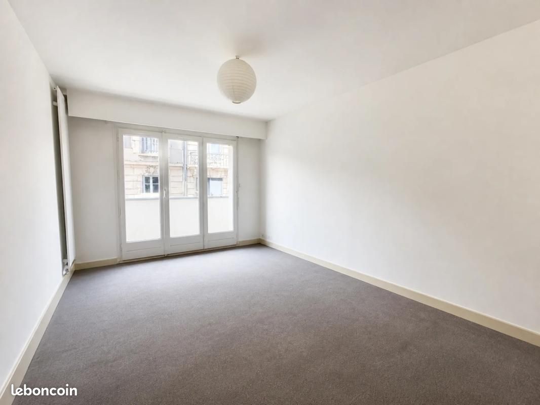 Appartement 3 pièces 79 m² · à Grenoble · 79 m² · 198 000 €