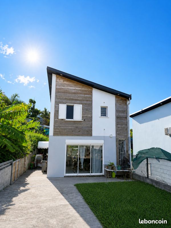 Maison 4 pièces 103 m² · à Sainte-Marie · 103 m² · 350 000 €