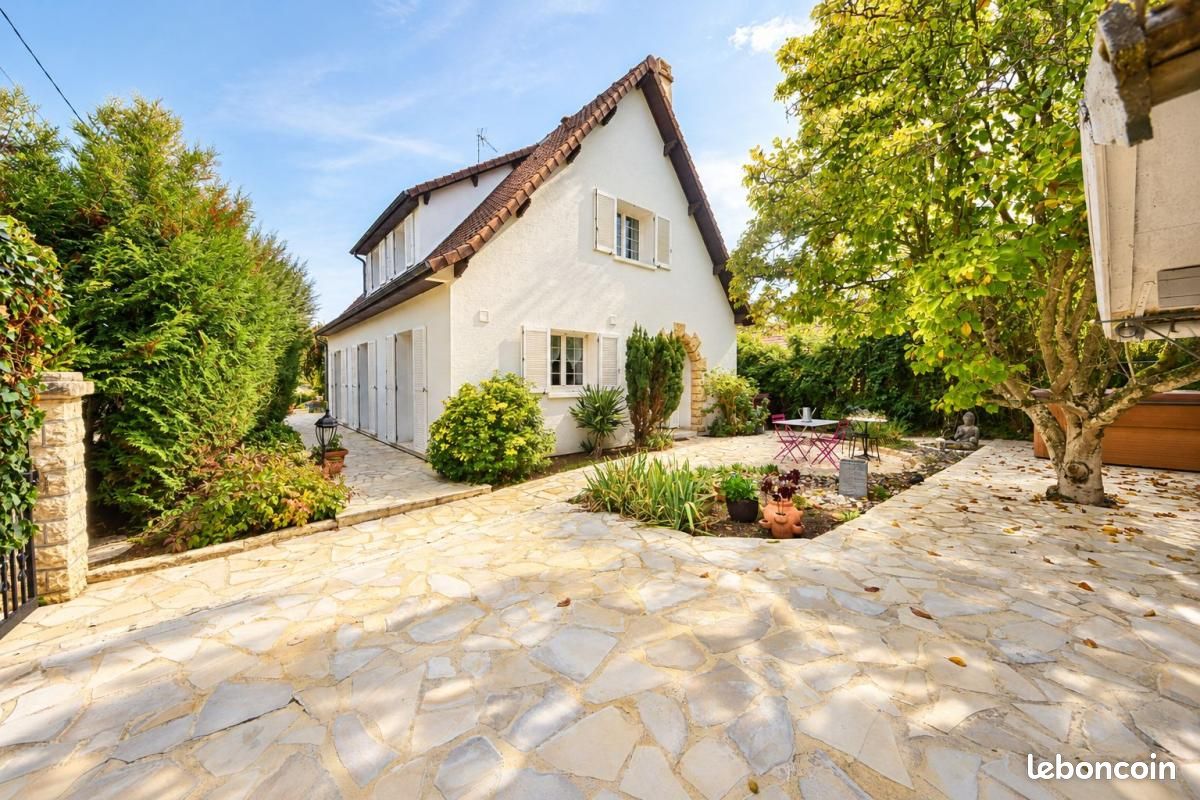 Maison 6 pièces 124 m² · à Saintry-sur-Seine · 124 m² · 367 500 €