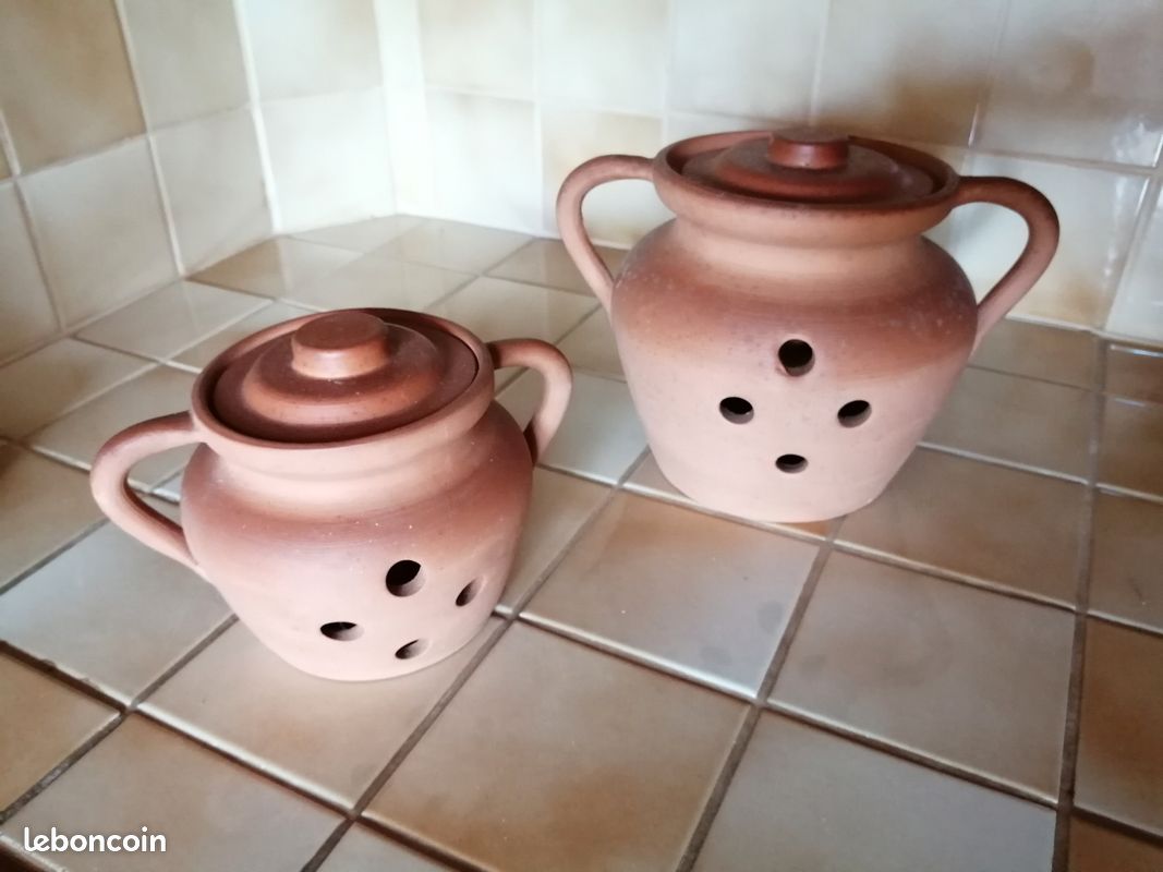 Lot de 2 pots à oignons et échalotes terre cuite (image 1)