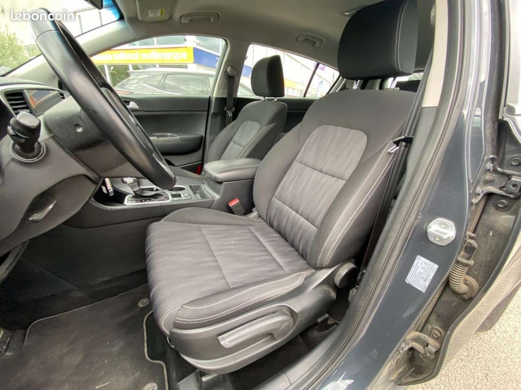 KIA SPORTAGE 1.6 CRDI MHEV - 136 -DCT - Stop&Go IV Black Edition (image 5)