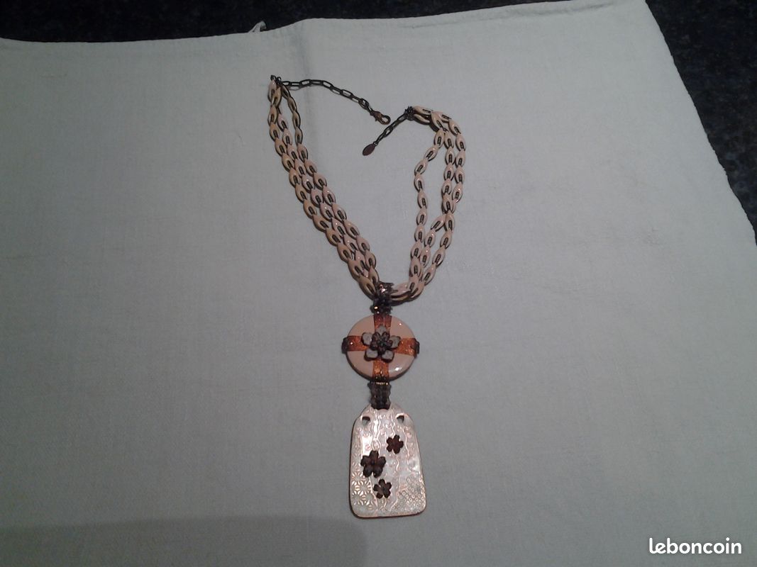 Sublime collier SATELLITE à gros plastron Neuf (image 3)