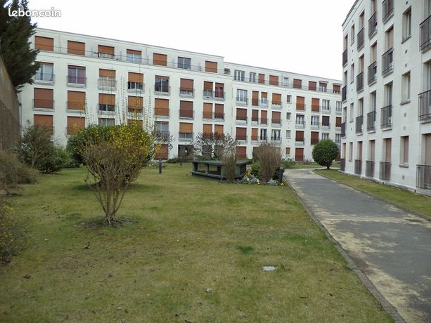 Studio centre Blois, spacieux et lumineux 280
