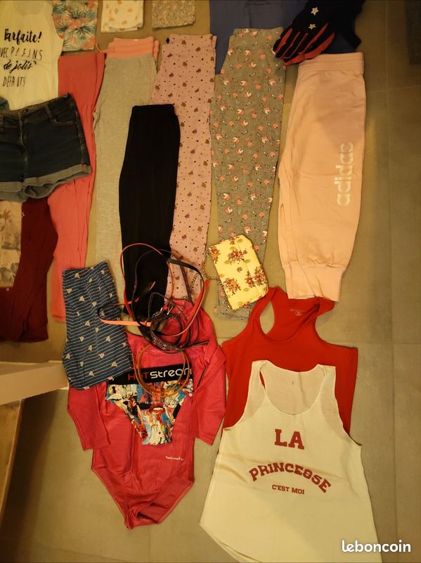 Gros lot de vêtements fille 10-12 ans (image 3)