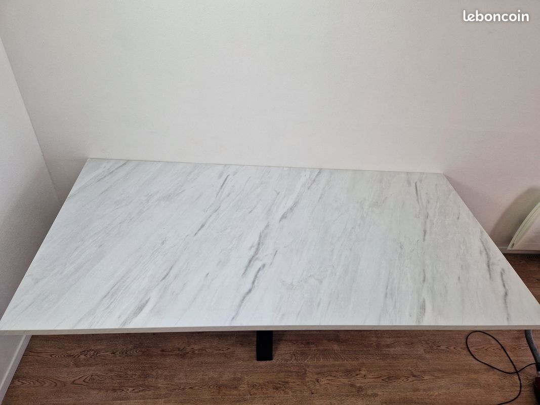 URGENT A VENDRE Table (image 2)