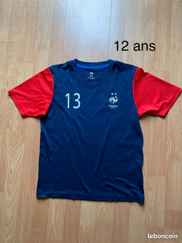 T-shirt (image 8)