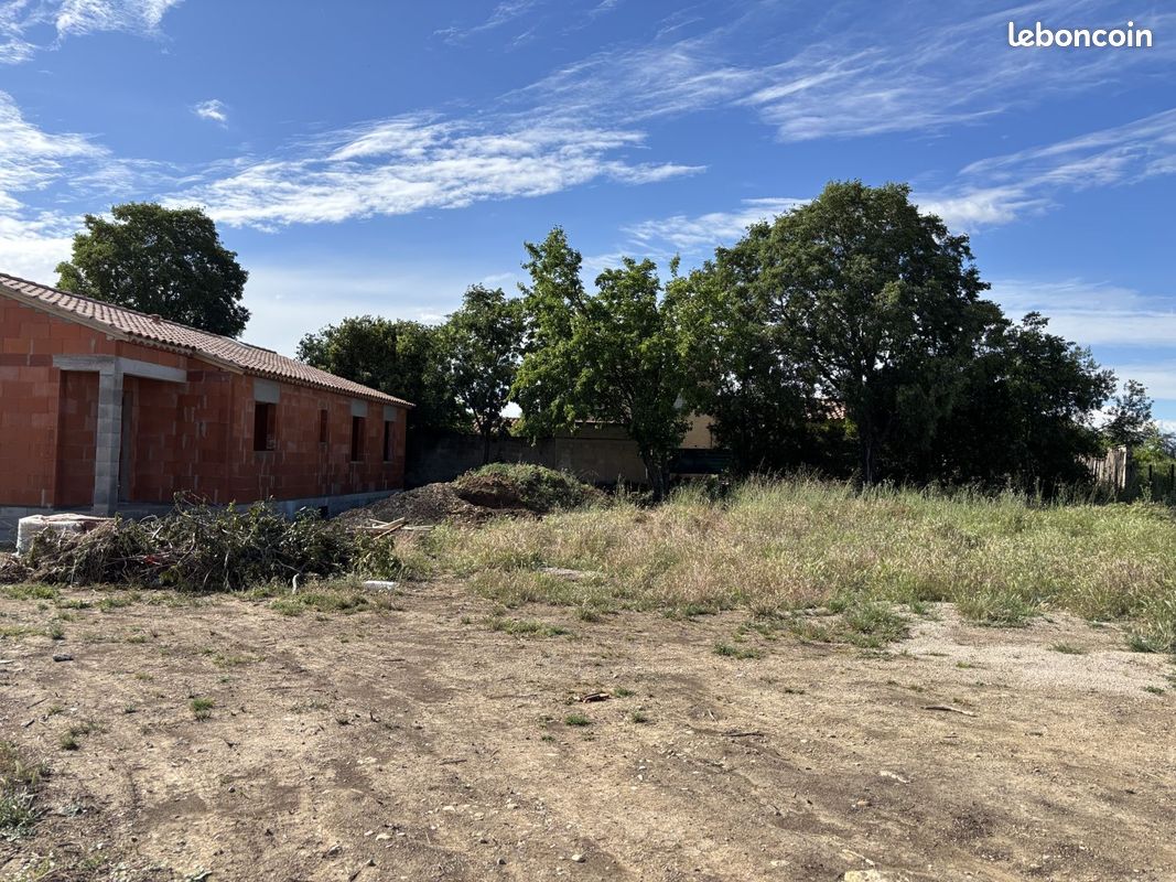 Terrain 535 m² · à Salon-de-Provence · 535 m² · 207 000 €