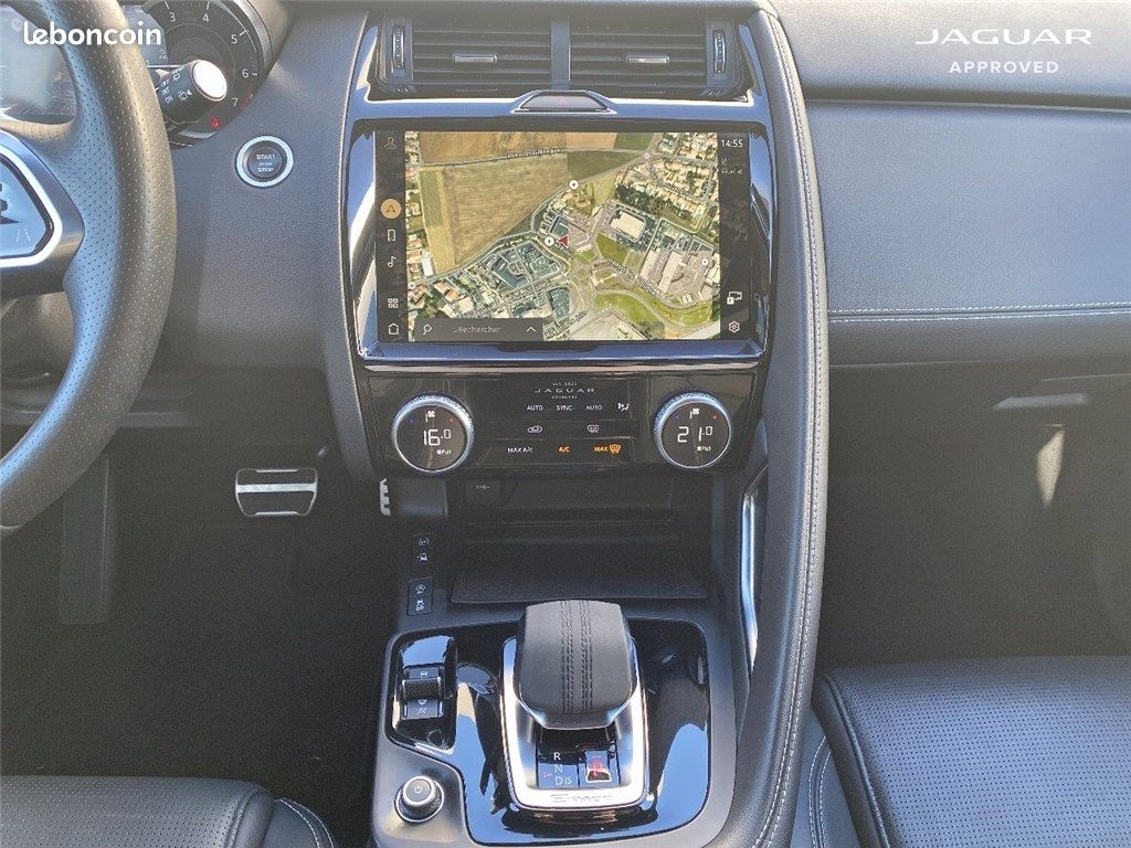Jaguar E-PACE P300E CH PHEV AWD BVA R-Dynamic SE (image 19)