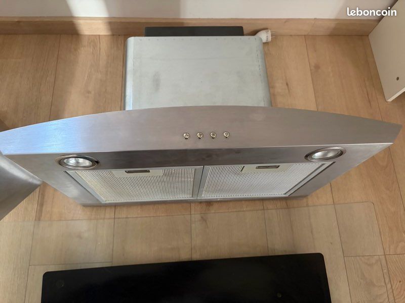 Hotte HOTTE BRANDT VERTICALE - BHV1674IB - 60CM