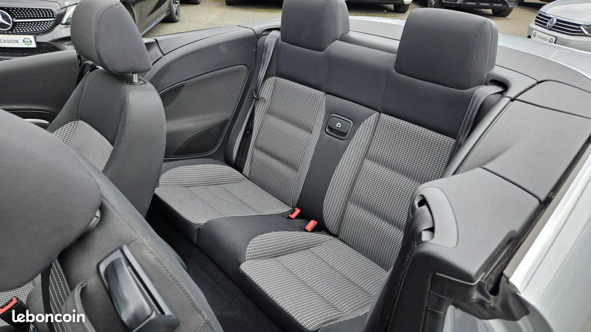 Volkswagen Eos 2.0 16S TDI 140 CR FAP Sportline (image 11)