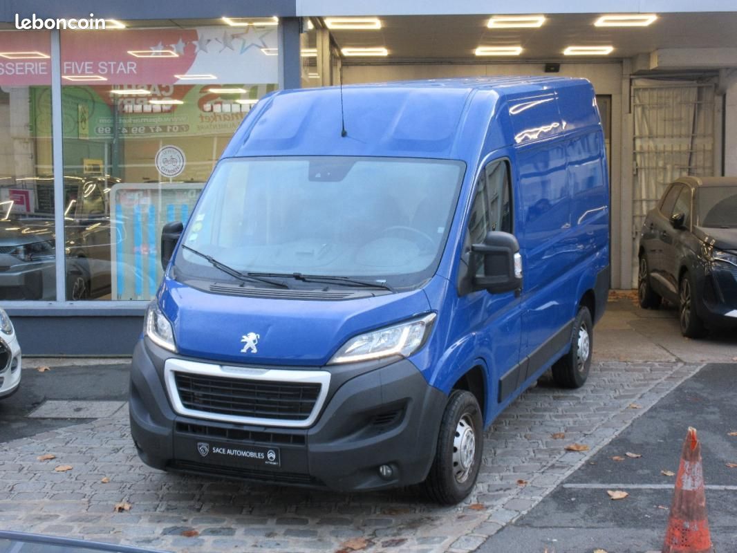 Peugeot Boxer FOURGON TOLE 330 L1H2 BLUEHDI 120 SetS ASPHALT (image 1)