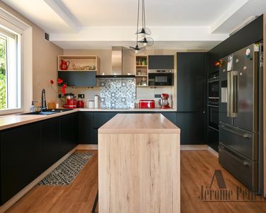 Maison 800 000 € - 235 m²