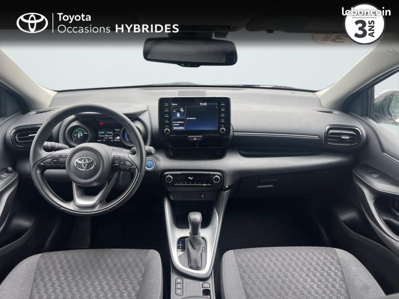 Toyota Yaris 116h Design 5p MY22 (image 8)