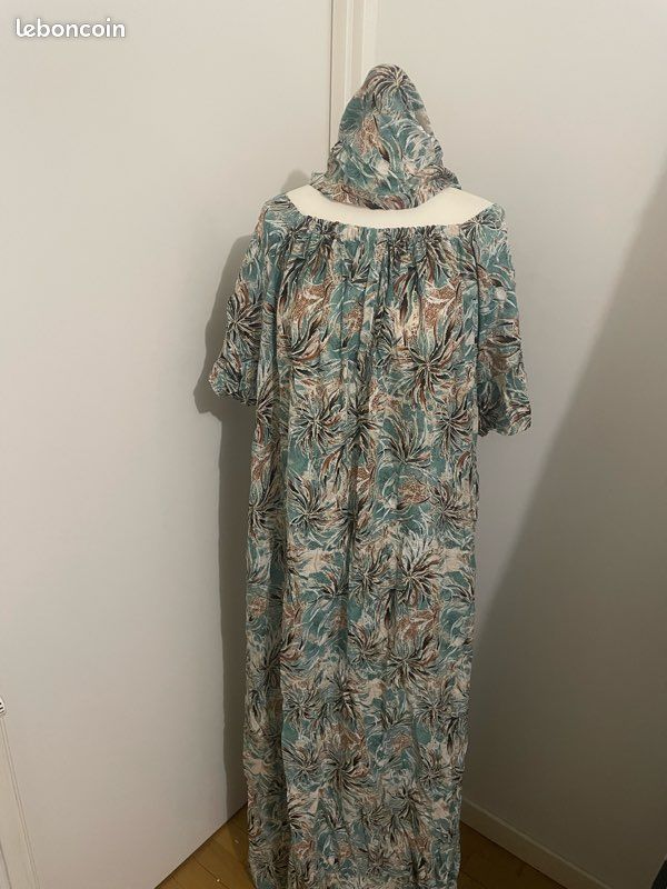 Robe (image 2)