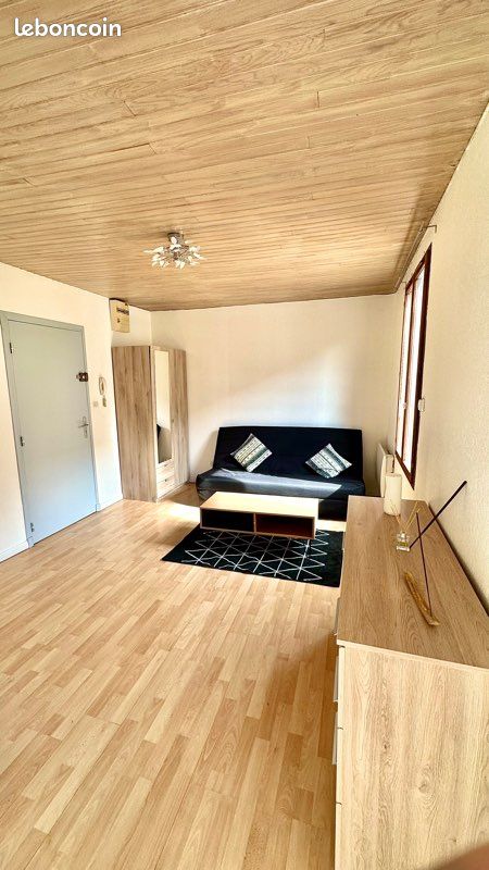 Appartement 1 pièce 22 m² · à Montluçon · 22 m² · 330 €