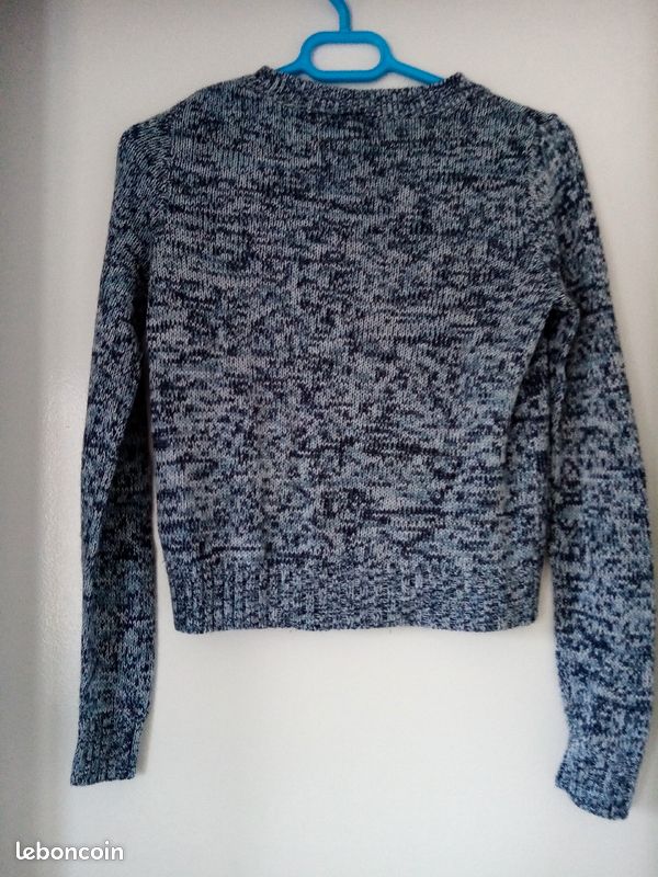 Pull bleu (image 2)