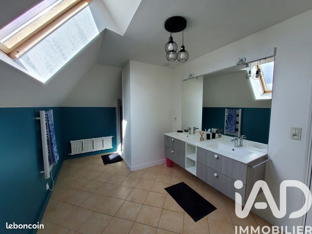 Maison 8 pièces 373 m² — 16