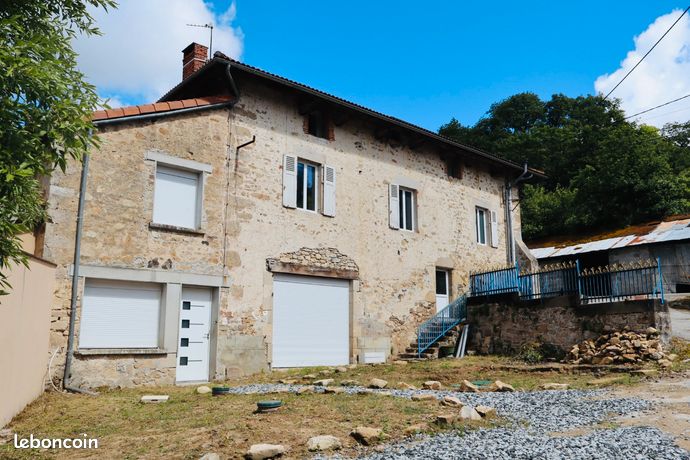 À vendre – Jolie maison en Pierre à Eyjeaux avec 1er étage à rénover