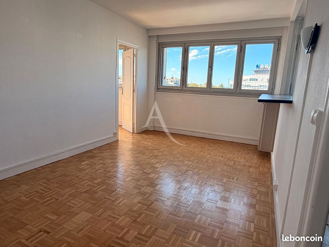 Appartement 3 pièces 60 m² · à Joinville-le-Pont · 60 m² · 1 416 €/mois