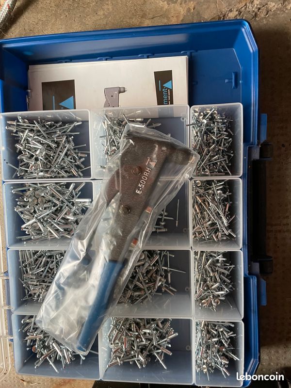 Coffret rivets avec pince à riveter professionnel Scell It (image 1)
