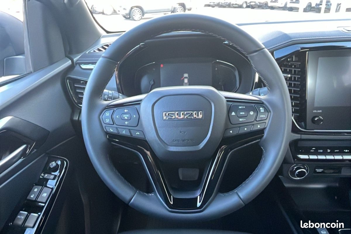 Isuzu D-max 2.2 TD 164 SPACE NITRO SPORT A/T8-8% (image 9)