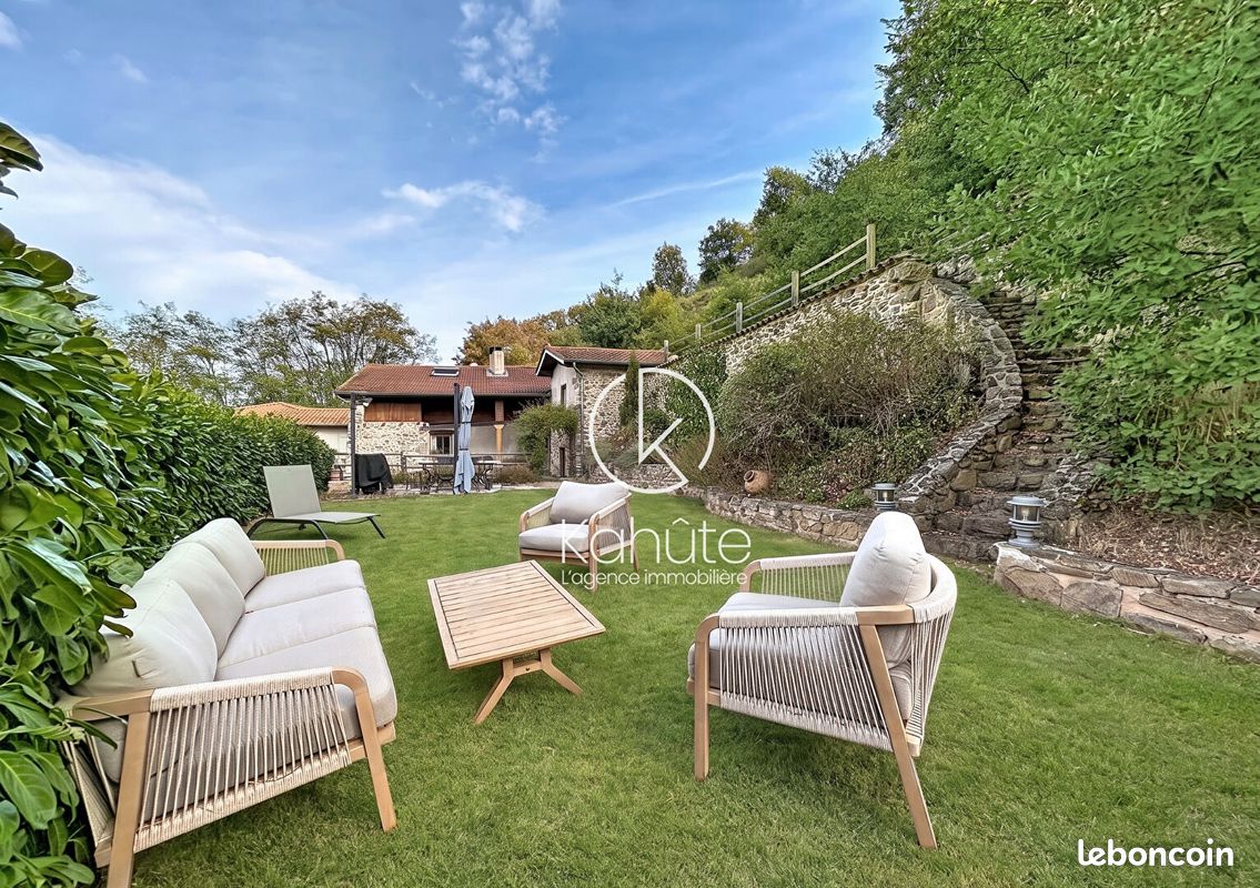 Maison 7 pièces 200 m² · à Vaugneray · 200 m² · 780 000 €