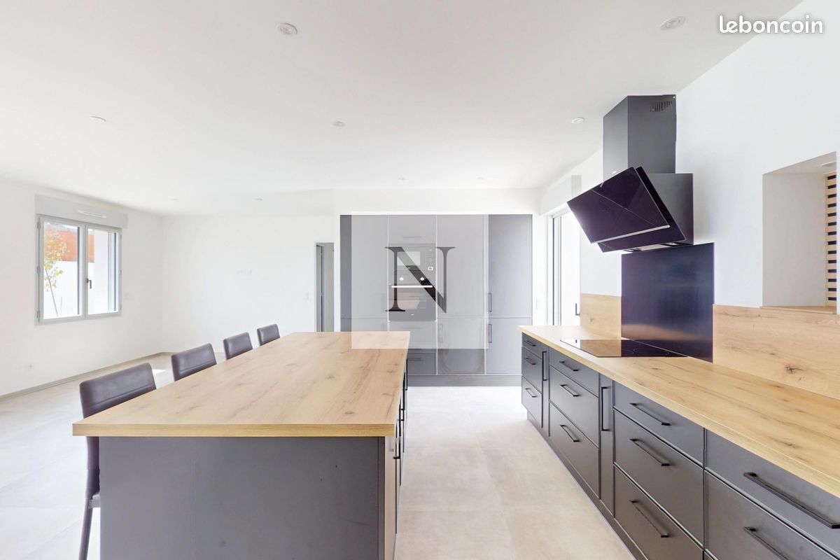 Maison 4 pièces 100 m² · à Esnandes · 100 m² · 368 000 €